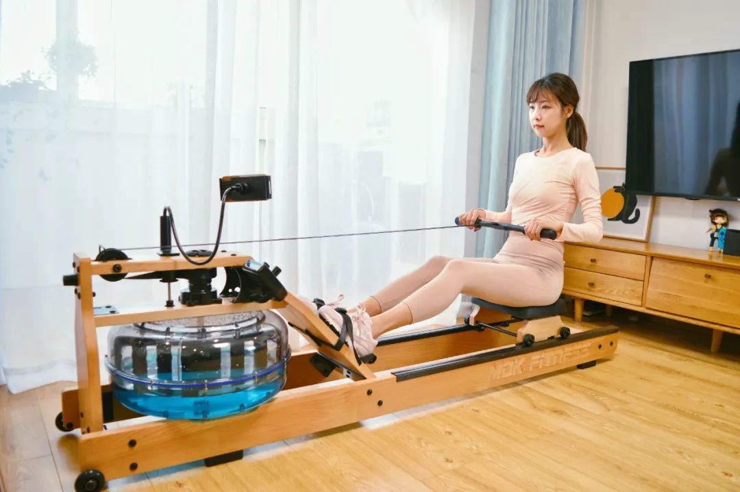 双面人生!没想到这个宝藏小姐姐的真实身份竟是……