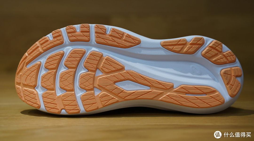 穿了一周亚瑟士新鞋,肉身实测50公里,只讲心里话没有广告